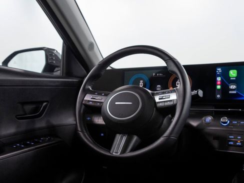 Used 2025 Hyundai Kona SEL image 19