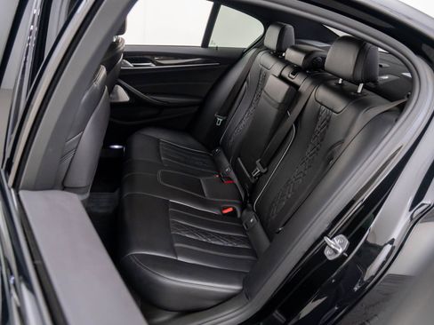 Used 2018 BMW M550i xDrive M550i xDrive image 18