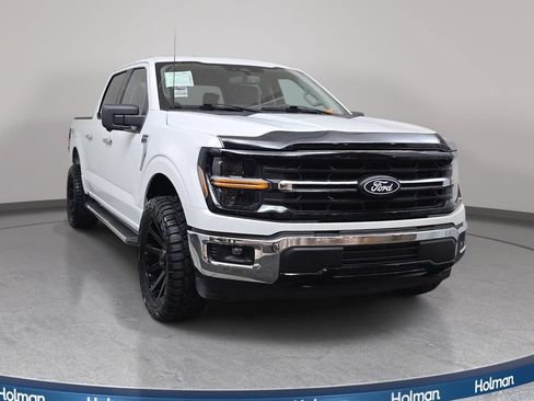 Used 2024 Ford F150 XLT AWD/4WD image 3