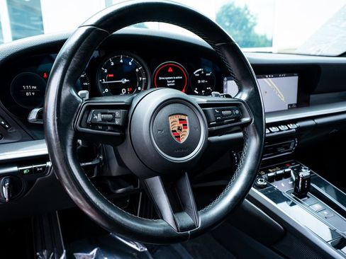 Used 2020 Porsche 911 Carrera RWD image 32