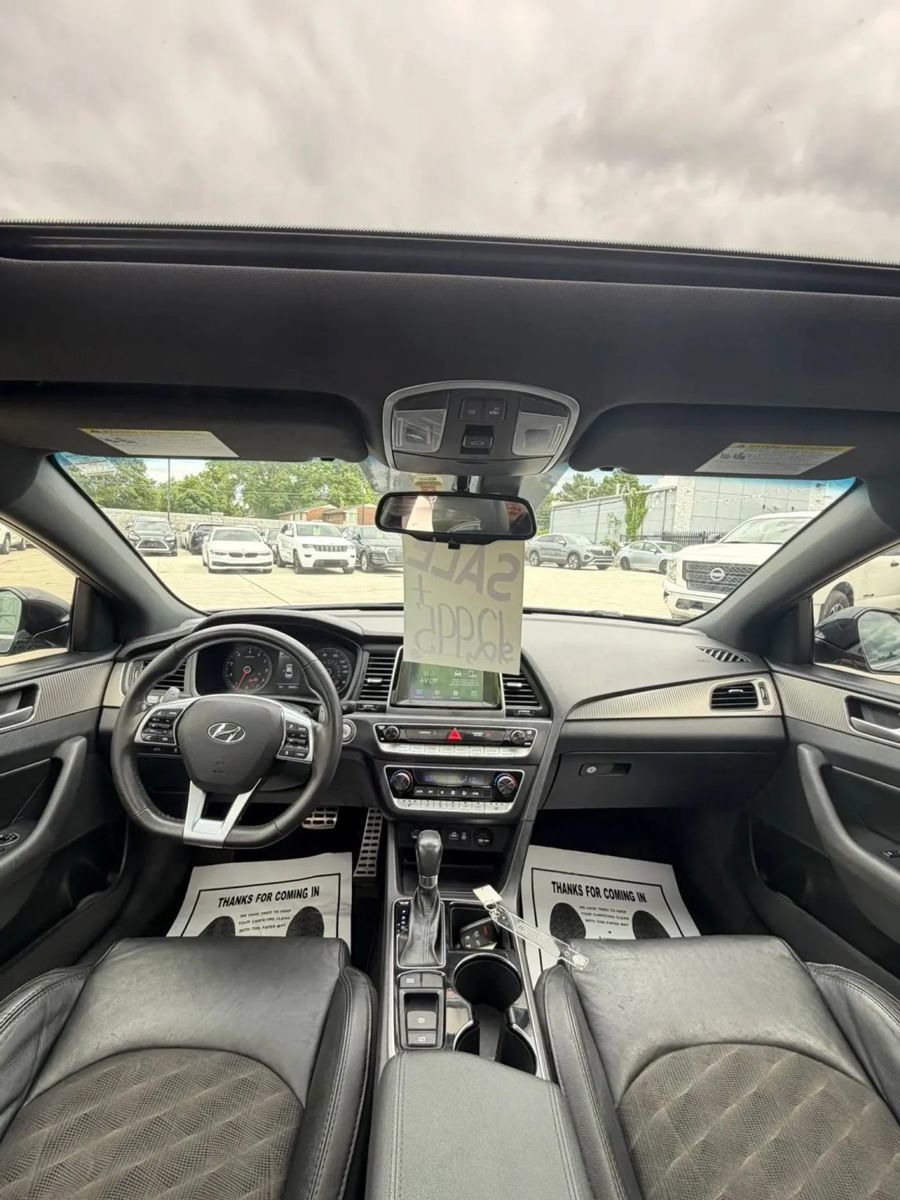Used 2019 Hyundai Sonata Sport w/ Tech Package 03 FWD image 12