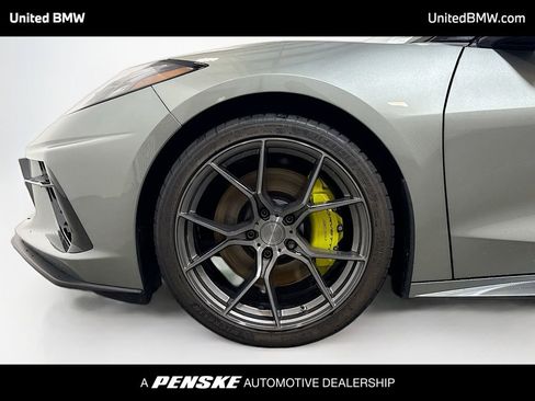 Used 2024 Chevrolet Corvette Stingray Premium Conv w/ Z51 Performance Package RWD image 2