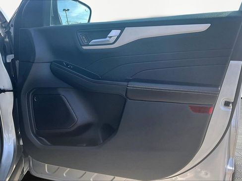 Used 2022 Ford Escape SEL image 23