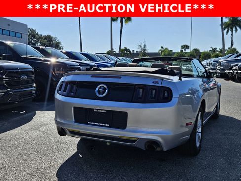 Used 2014 Ford Mustang Convertible w/ Equipment Group 102A image 4