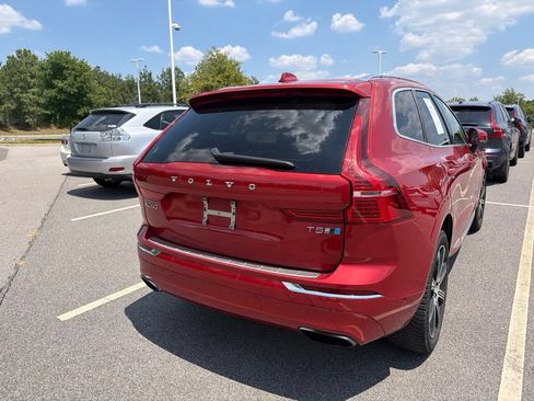 Used 2018 Volvo XC60 T5 Inscription w/ Convenience Package AWD/4WD image 9