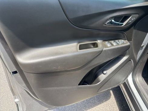 Used 2024 Chevrolet Equinox LT AWD/4WD image 11
