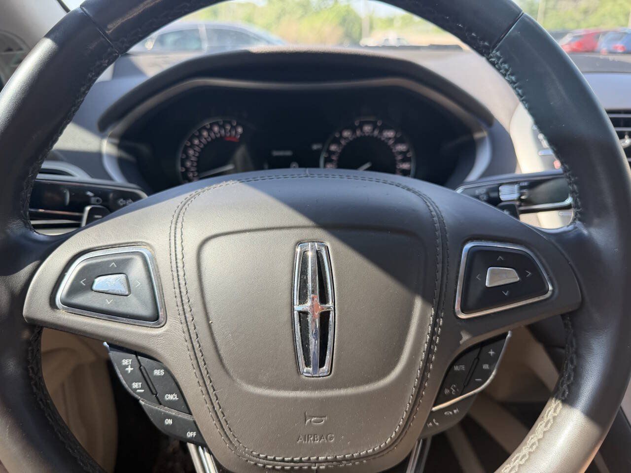 Used 2017 Lincoln MKZ Reserve w/ Climate Package FWD image 22