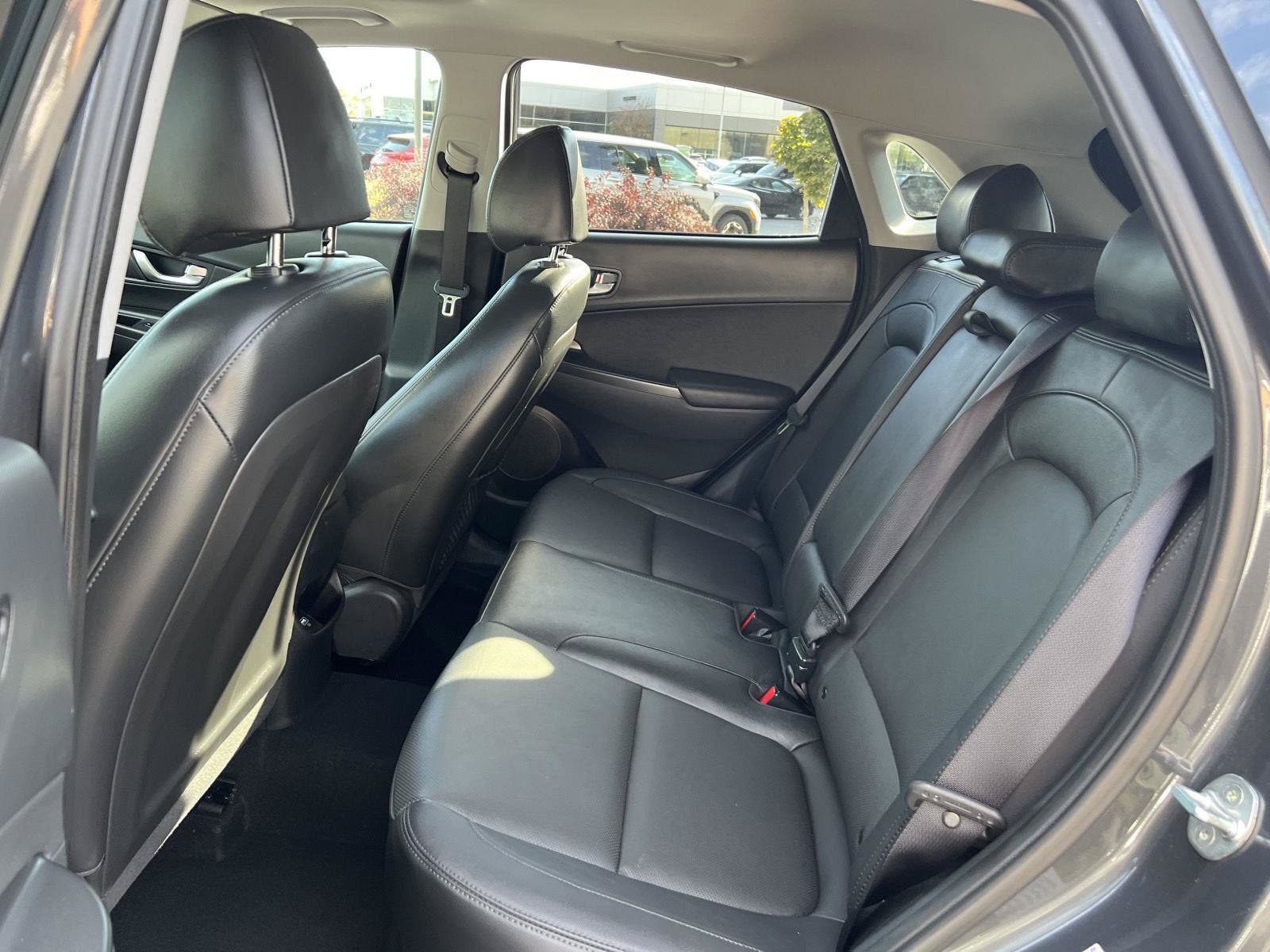 Used 2022 Hyundai Kona Limited w/ Cargo Package AWD/4WD image 27
