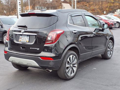 Used 2021 Buick Encore Preferred image 4