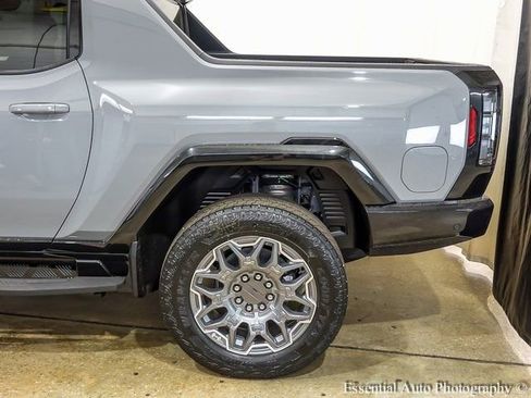 New 2025 GMC Hummer EV 3X image 8