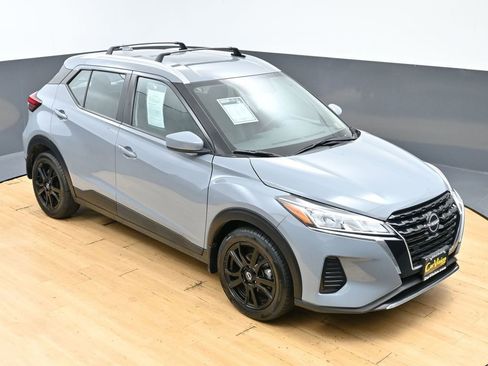 Used 2024 Nissan Kicks SV w/ Interior Electronics Package FWD image 38