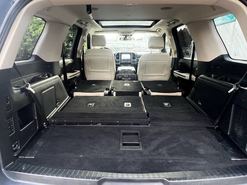 Used 2020 Ford Expedition Platinum AWD/4WD image 9
