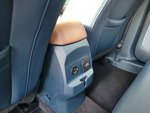 Used 2024 Ford Maverick Lariat FWD image 10