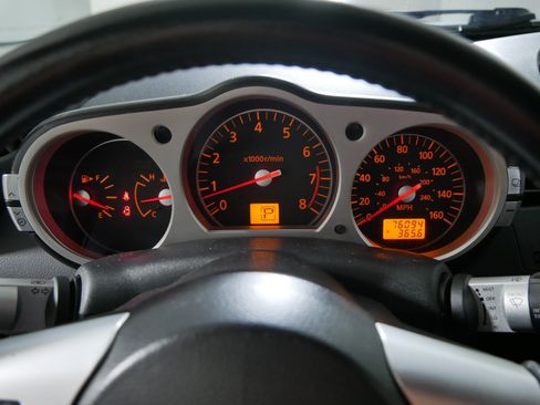 Used 2006 Nissan 350Z Enthusiast w/ (K96) Aerodynamics Pkg RWD image 21