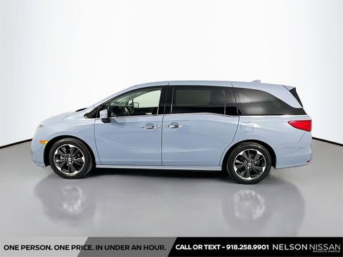 Used 2024 Honda Odyssey Elite image 8