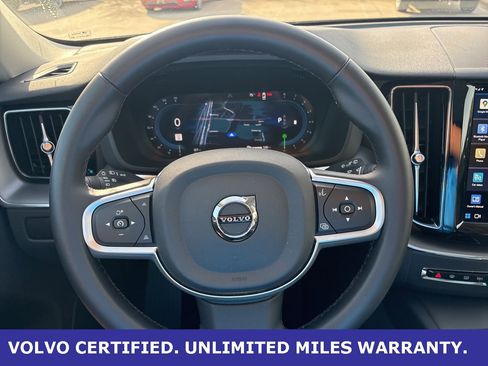 Certified 2025 Volvo XC60 B5 Core image 22