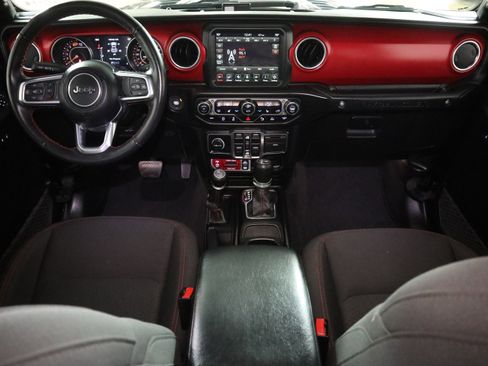 Used 2023 Jeep Wrangler Unlimited Rubicon w/ LED Lighting Group image 15