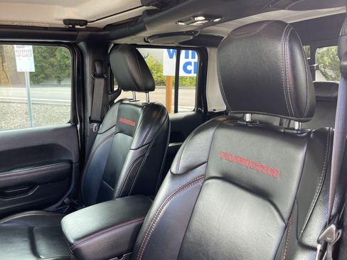 Used 2020 Jeep Gladiator Rubicon AWD/4WD image 16