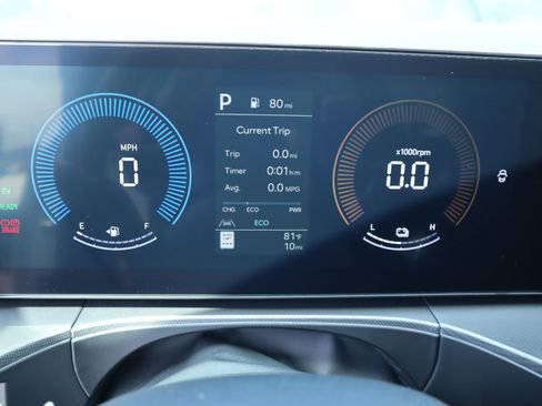 New 2026 Hyundai Santa Fe SE FWD image 4