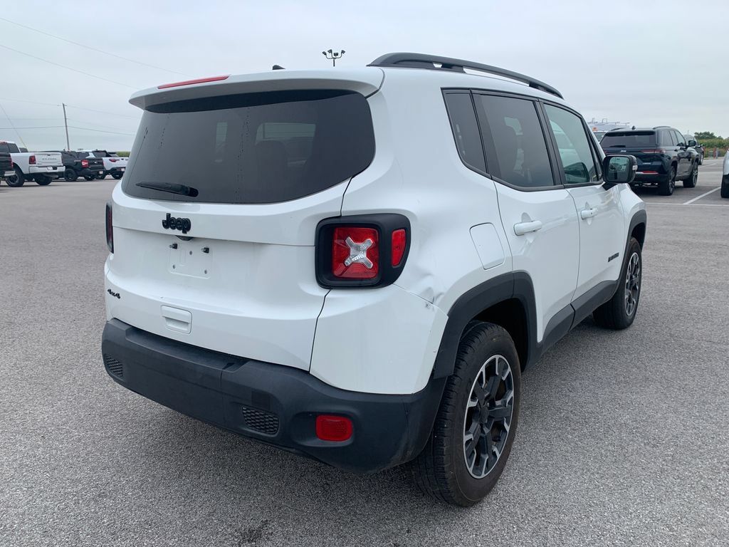 Used 2023 Jeep Renegade Latitude AWD/4WD image 8