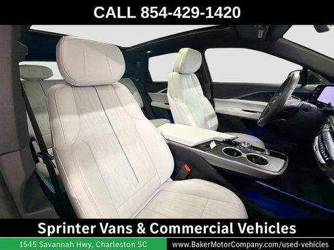 Used 2024 Cadillac Lyriq Sport RWD image 29