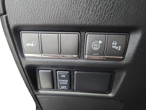 Used 2015 INFINITI QX80 4WD w/ Limited Package image 39