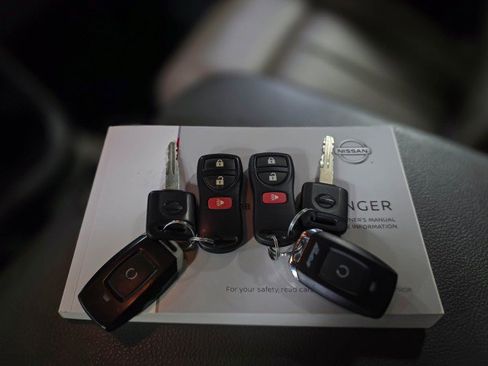 Used 2018 Nissan NV 3500 SL image 35