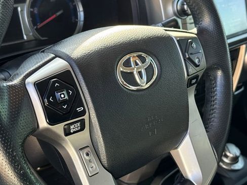 Used 2016 Toyota 4Runner Limited AWD/4WD image 30