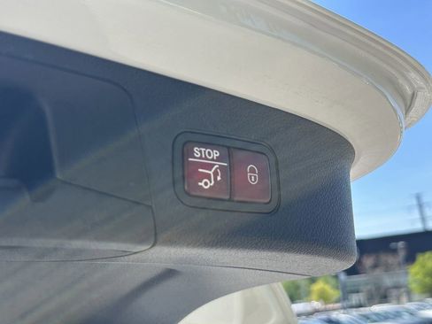 Certified 2025 Mercedes-Benz GLA 250 image 22