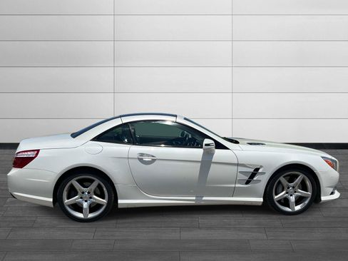 Used 2013 Mercedes-Benz SL 550 image 2