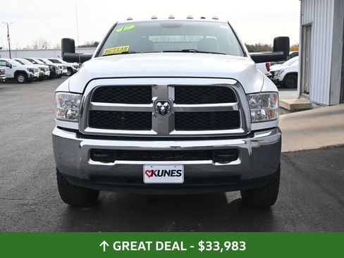 Used 2017 RAM 3500 Tradesman w/ Chrome Appearance Group image 12
