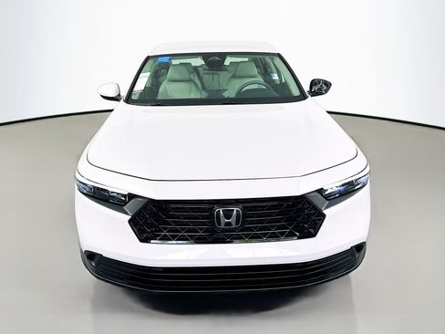 Certified 2024 Honda Accord LX image 2