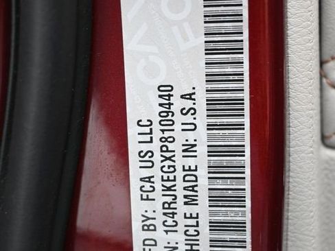 Used 2023 Jeep Grand Cherokee L Summit w/ Luxury Tech Group V image 31