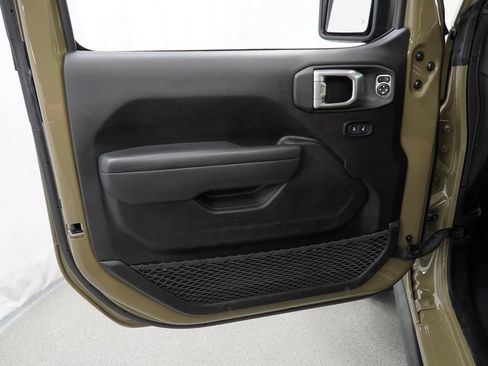 Certified 2025 Jeep Wrangler Unlimited Sport S 4xe AWD/4WD image 37
