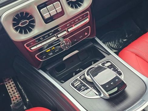 Certified 2022 Mercedes-Benz G 63 AMG 4MATIC image 36