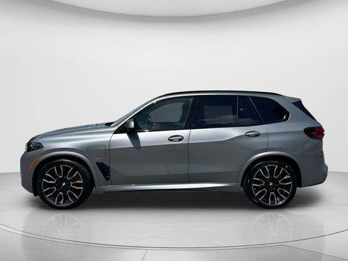New 2026 BMW X5 xDrive50e w/ M Sport Package AWD/4WD image 8