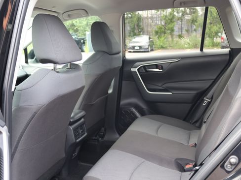 Certified 2025 Toyota RAV4 XLE FWD image 15