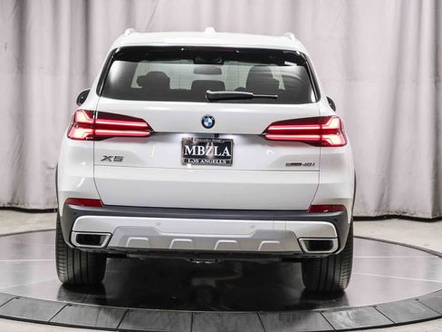 Used 2025 BMW X5 sDrive40i w/ Executive Package RWD image 3