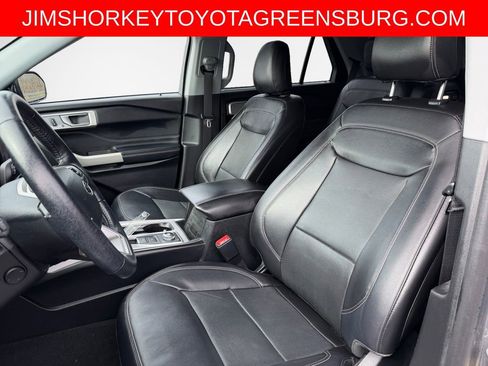 Used 2021 Ford Explorer Limited w/ Equipment Group 301A image 12