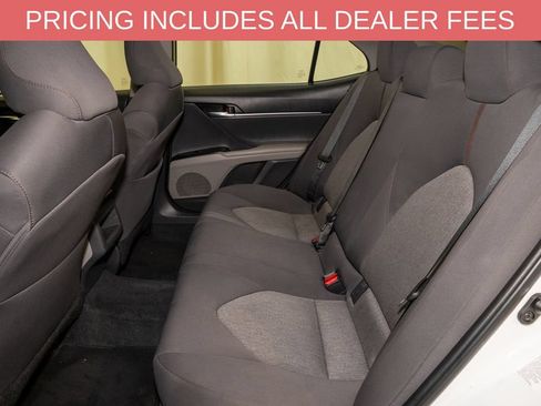 Used 2018 Toyota Camry FWD image 7