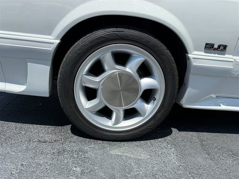 Used 1987 Ford Mustang GT RWD image 21