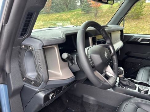 New 2025 Ford Bronco Outer Banks w/ Black Appearance Package image 12