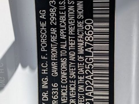 Used 2016 Porsche Cayenne GTS AWD/4WD image 25