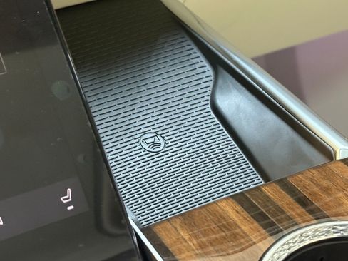 New 2026 Cadillac Escalade ESV Platinum Sport w/ LPO, ONYX Package image 45