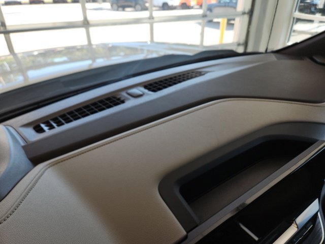 Used 2024 GMC Sierra 1500 SLT w/ SLT Premium Plus Package AWD/4WD image 33
