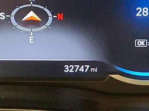Used 2022 Genesis G80 2.5T w/ Advanced Package RWD image 16
