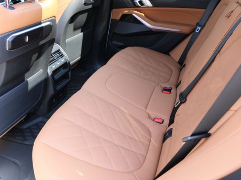 Used 2024 BMW X5 sDrive40i w/ M Sport Package RWD image 33