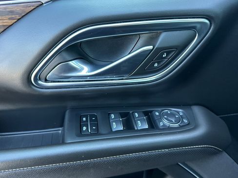 Used 2024 Chevrolet Tahoe Premier image 11