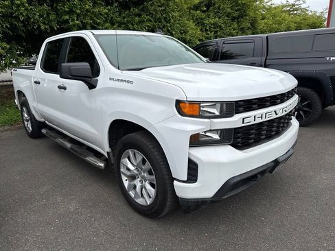 Used 2020 Chevrolet Silverado 1500 Custom w/ Custom Value Package AWD/4WD image 7
