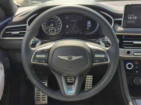 Used 2025 Genesis G70 3.3T Advanced image 15